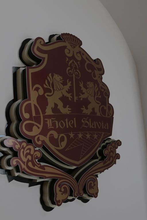 Hotel Slavia Салонта Екстер'єр фото